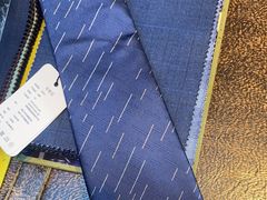 -吴志坚洋服店(贵都邻里中心店)