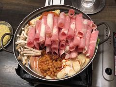 部队锅-MI WU FACTORY米屋美食工厂餐厅(绿地店)