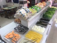 -荣吉招牌自助骨头锅(顾乡店)