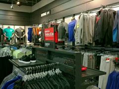 -NIKE上海青浦换季优惠店