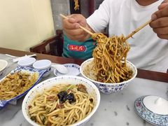 -海碗居老北京炸酱面(增光路店)