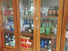 -明月食府(二区干二路店)