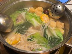 -润园四季椰子鸡火锅(卓越INTOWN店)