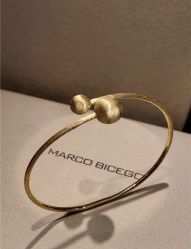 -周生生Chow Sang Sang(先天下店)