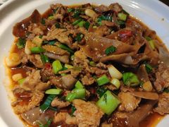 雪耳辣椒炒肉-阿元烧鹅(文明路店)