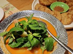 -月亮眼花园餐厅书吧酒吧