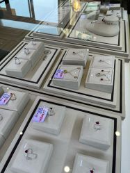 点击看大图 -Cindy Jewelry·钻戒·彩色宝石