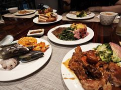 -广州万富希尔顿酒店·感趣自助餐厅·金秋蟹宴生蚝海鲜刺身烧烤