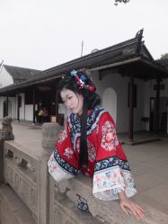-一揽芳华汉服旗袍体验馆(拙政园店)