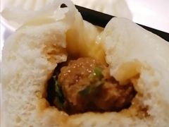 老面土猪肉包-凤起龙游老面包子(凯德晶品店)