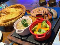 -1886德国汽车餐厅(外滩中央店)