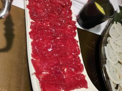 -左庭右院鲜牛肉火锅(金山万达店)