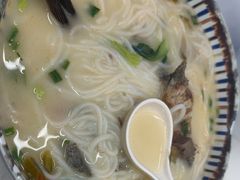 -鲜越鲜鱼粉(财富购物中心店)