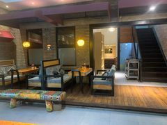 -苹果树下艺术餐厅(宋庄店)