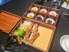 -鲁采LU STYLE(新天地店)