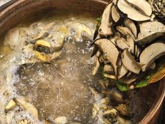 -菌海森林·非遗野生菌火锅(西山区滇池路摩根道店)