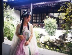 -梦回汉唐汉服旗袍体验馆(拙政园店)
