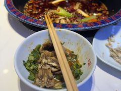 -何师傅美蛙鱼头(汉街店)