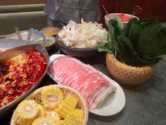 -山悦里 山野·鲜火锅(罗斯福广场店)