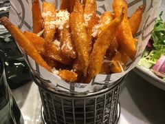 -查特花园美食广场(西单大悦城店)