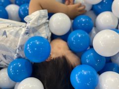 -蓝鲸奇亲子游泳俱乐部