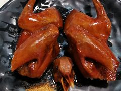 玻璃脆皮乳鸽-禄興記香港大排档(歌斐中心店)