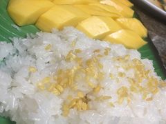 -光海鲜鱼翅餐厅(叻差拉披色路店)