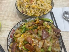 -老头爱马仕酸豇豆炒饭(丰富路店)