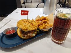 -必胜客(安盛金马店)