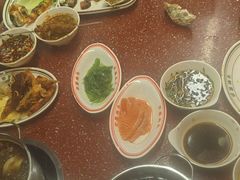 -四囍码头海鲜烧烤自助火锅(外滩南京东路悦荟广场店)