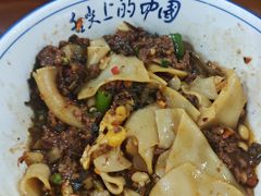 -裕新楼粉面馆·石磨手工粉(四方坪店)