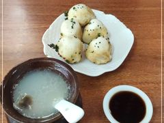 -老字号眼镜子煎包汤包店