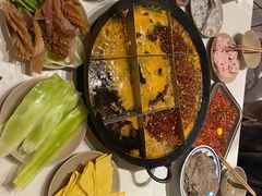 -岗上渣渣老火锅(两路口店)