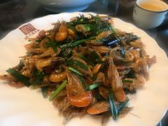 韭菜炒虾-瑞丰园庭院餐厅·白族传统家常菜