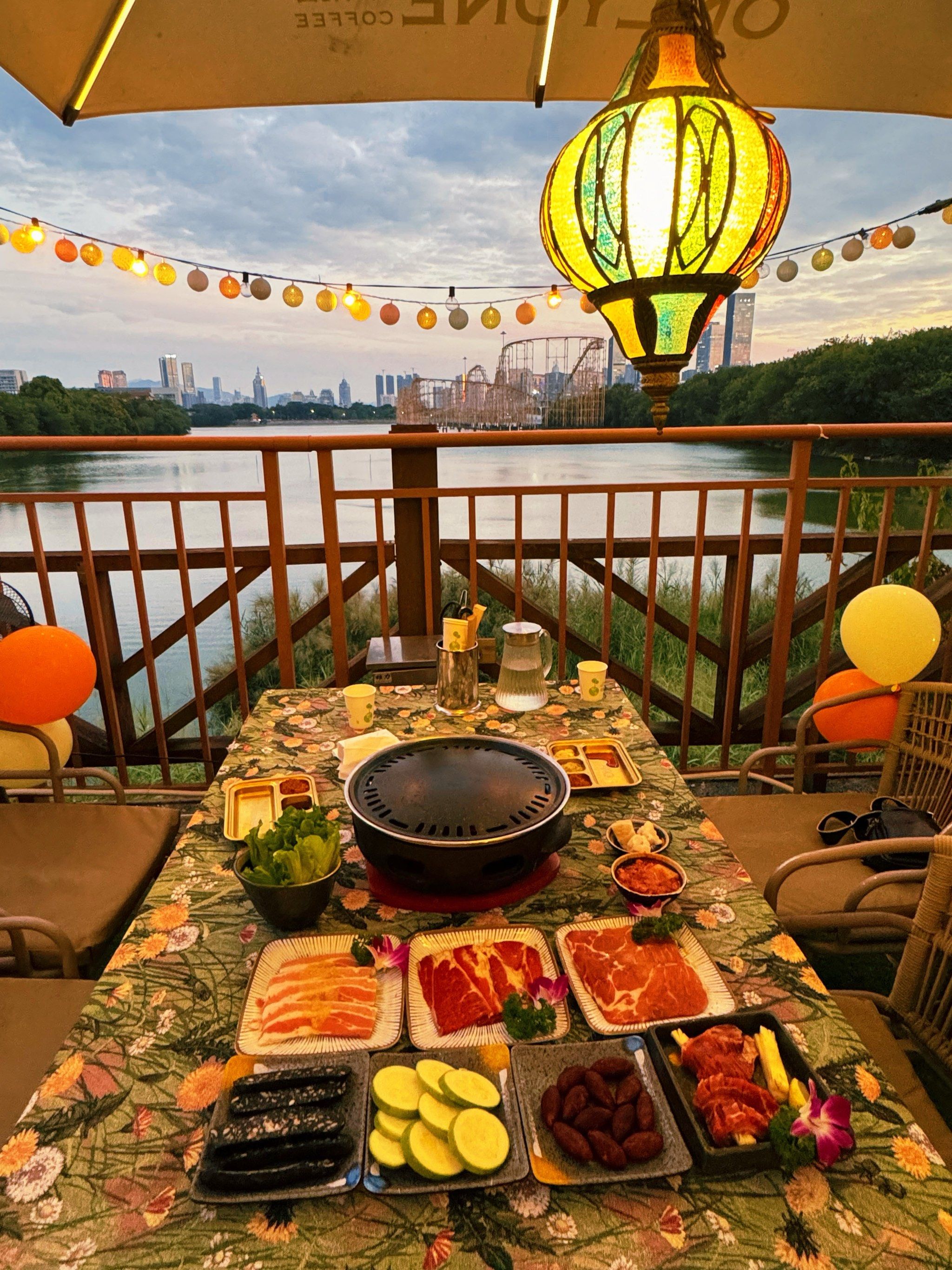 海边露天烤肉,绝了