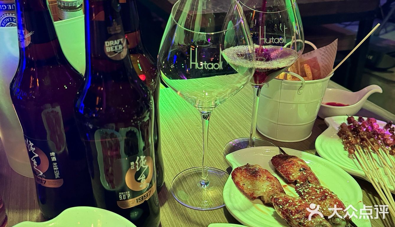 清远探店|氛围感拉满的音乐餐吧