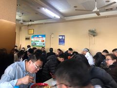 等位区-小龙大肉面馆