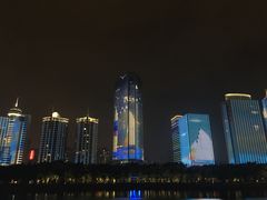 -万绿园