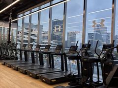 -Z&B Fitness Studio·Gym(前滩L+PLAZA店)
