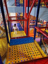 -动力星球家庭亲子游乐中心