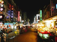 -六合夜市