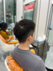 -豪斯塔美发连锁