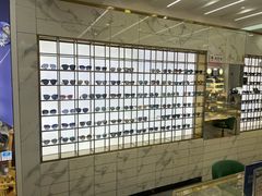 -世纪大明眼镜·林德伯格·蔡司官方授权店(武昌旗舰店)