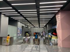 -冰纷万象滑冰场(南山万象天地店)