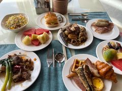 -亚龙湾希尔顿自助餐厅·海鲜·烧烤·沙滩BBQ·现场乐队