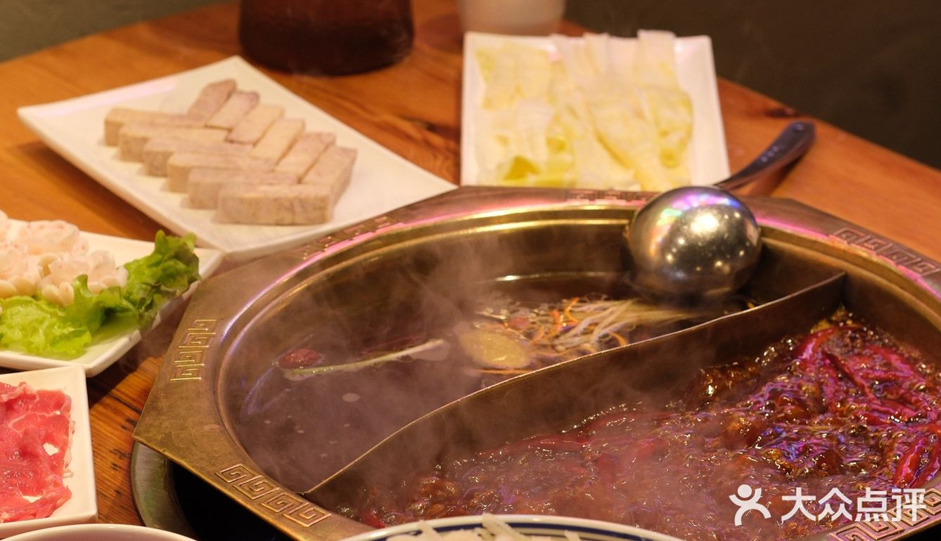 新年烟火气就藏在这街头热气腾腾火锅里🌶️