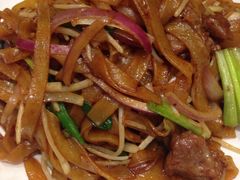 干炒牛河-稻香酒家·34年老字号·港式粤菜(汉街店)
