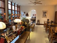 -银米·云南传统过桥米线(双廊黑金冠店)