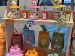 -泡泡玛特POPMART (北京超极合生汇店)