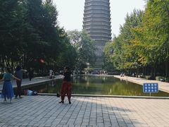 -玲珑塔公园